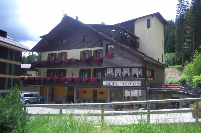 Hotel Europa Madonna di Campiglio Exterior photo